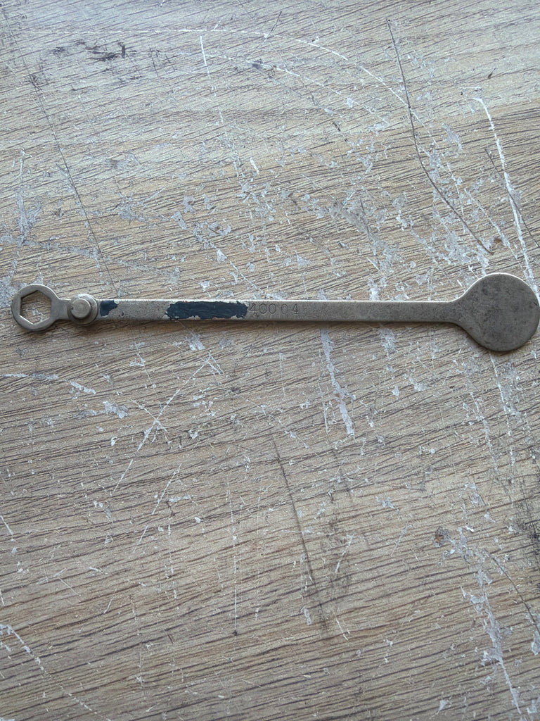 Typewriter repair and restoration vintage tools – Mr & Mrs Vintage
