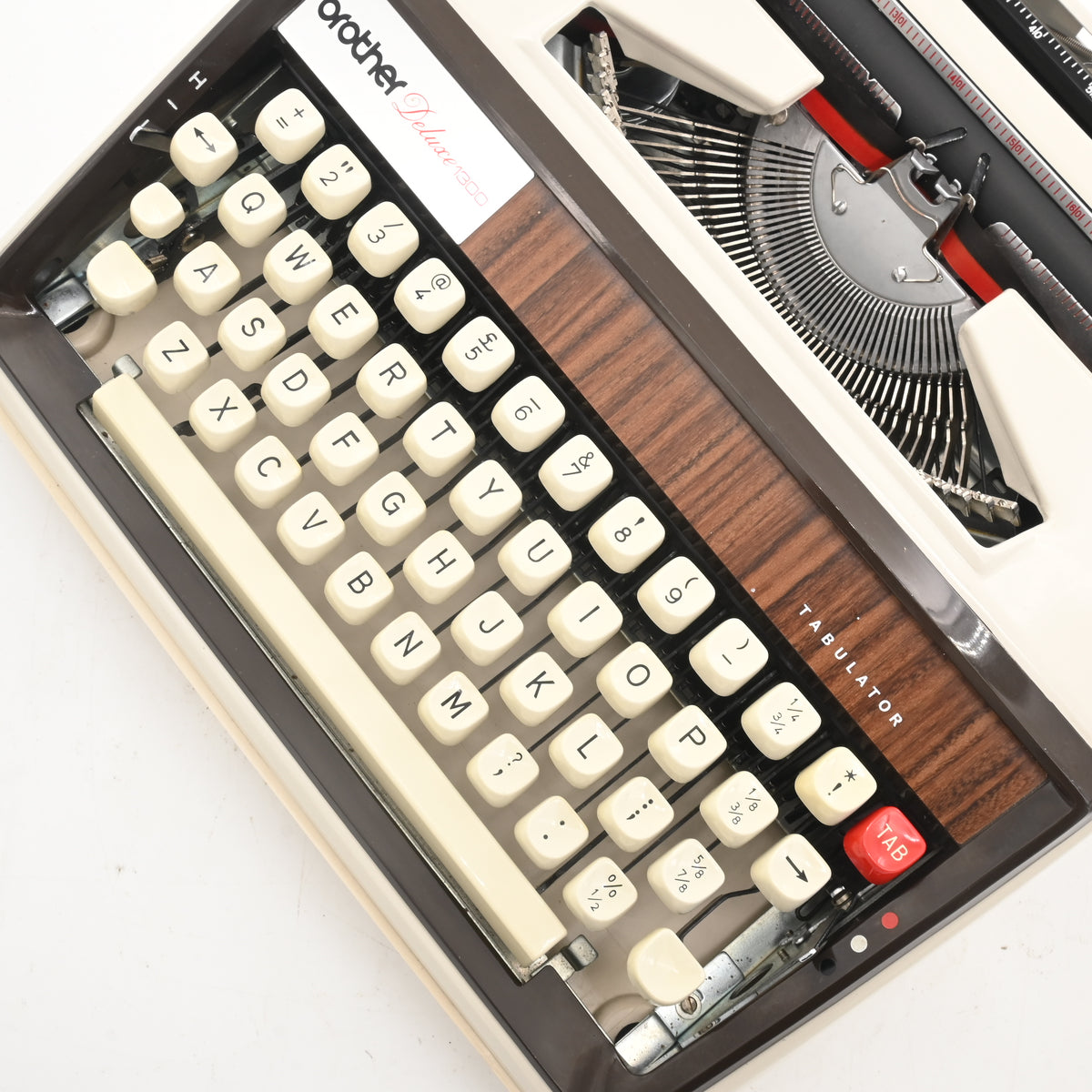 Brother Deluxe 1350 Typewriterr | White Colour | Elite | FREE UK ...