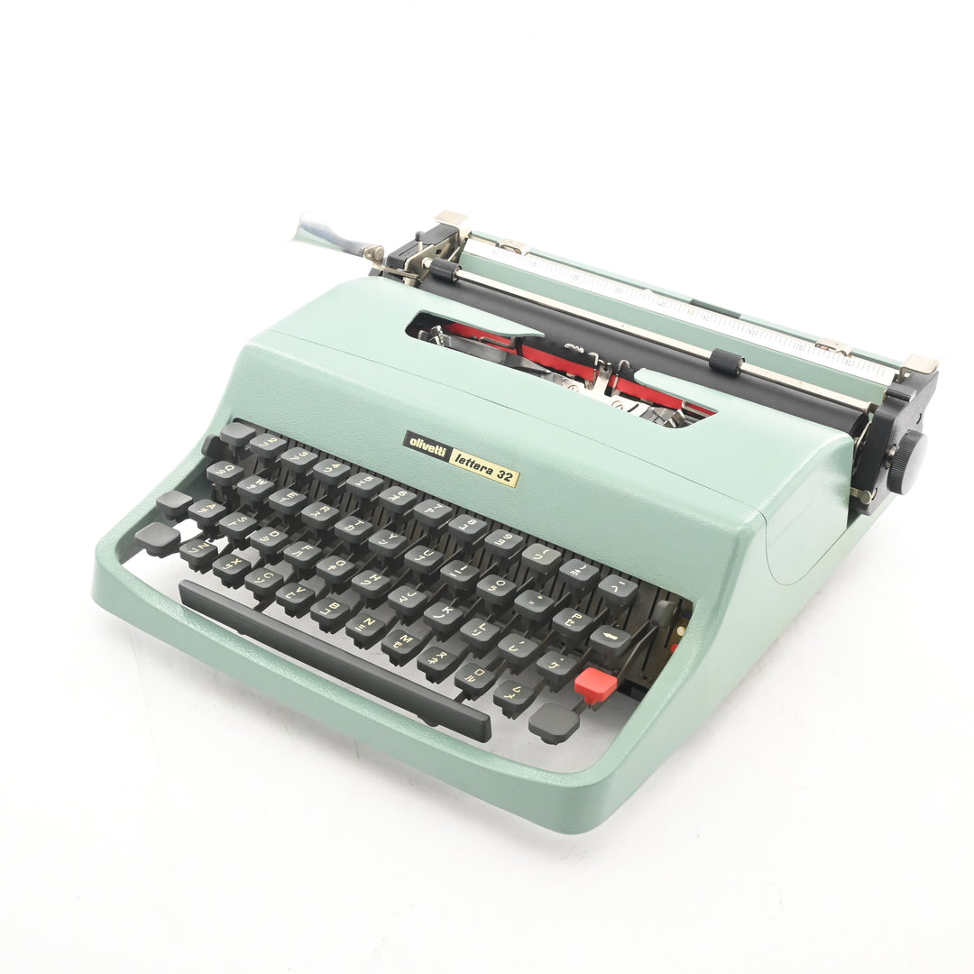 その他 Olivetti Lettera 32 Olivetti Lettera 32 Typewriter - English & Japanese Katakana Keyboard.