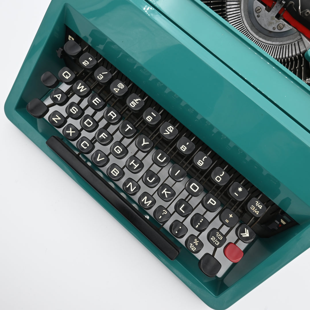 Olivetti Studio 45 Typewriter | Red | Gift | Serviced | Working