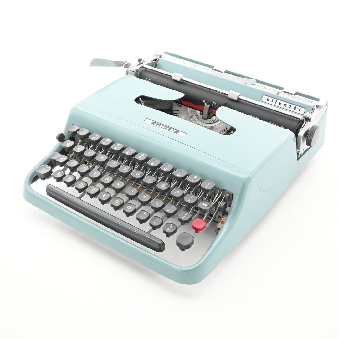 Olivetti Lettera 22 Typewriter - WORLDWIDE SHIPPING