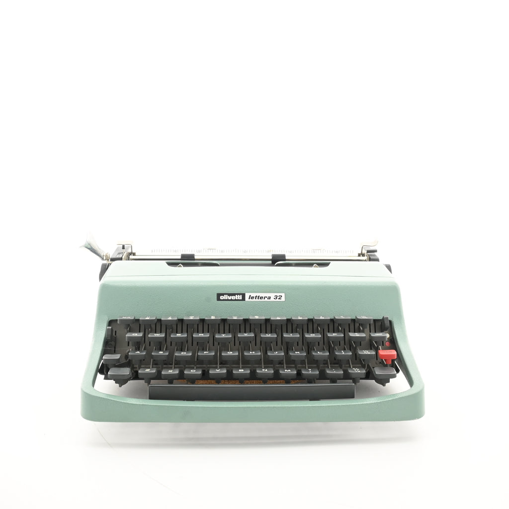 Olivetti Lettera 32 Typewriter - Made in SPAIN - WORLDWIDE SHIPPING