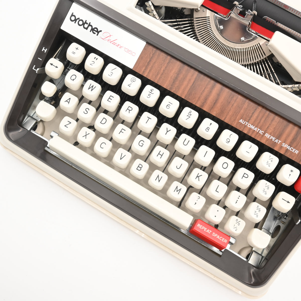 Brother Deluxe 1350 Typewriterr | White Colour | Elite | FREE UK ...