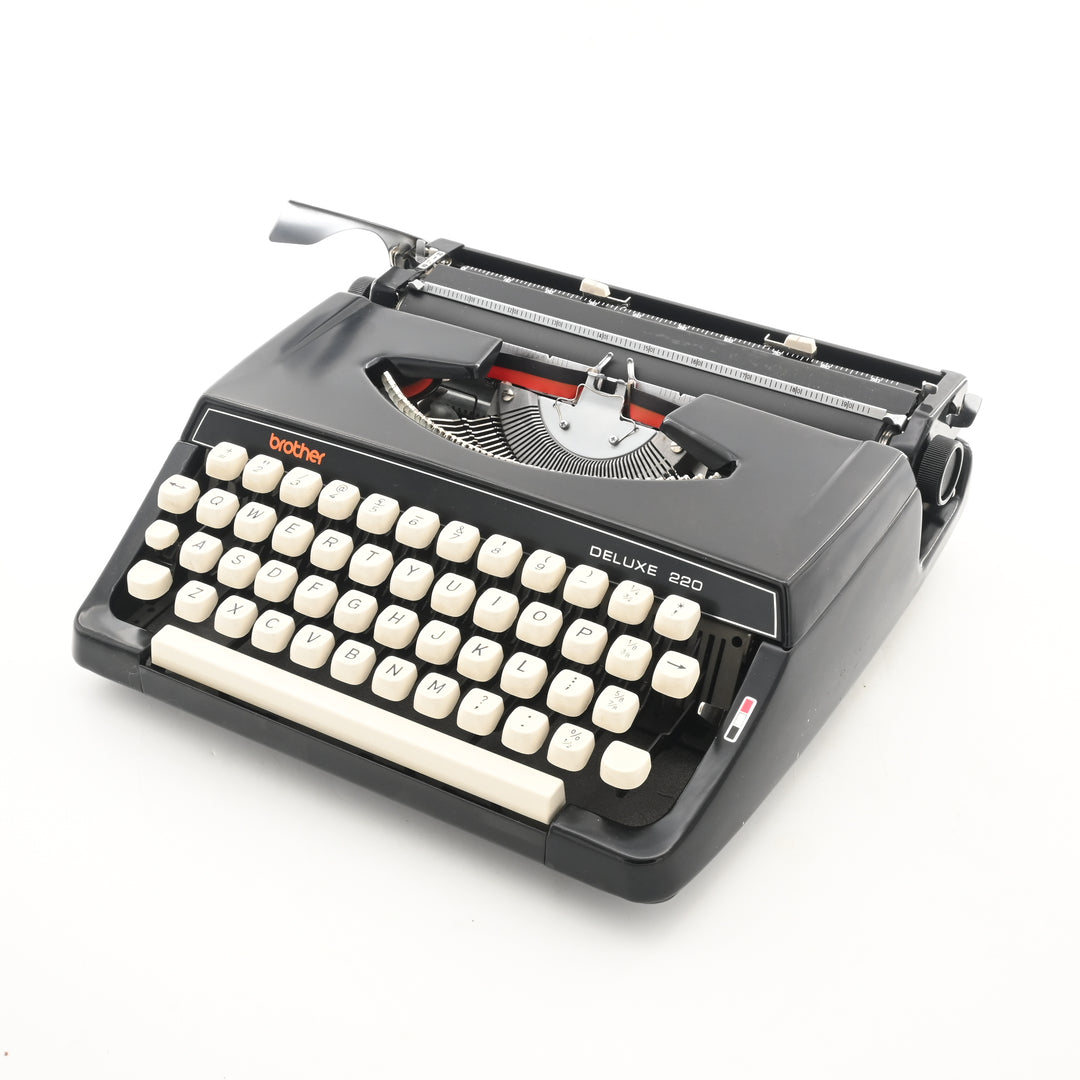 Ultra Portable Typewriters for sale | Light Weight Typewriters