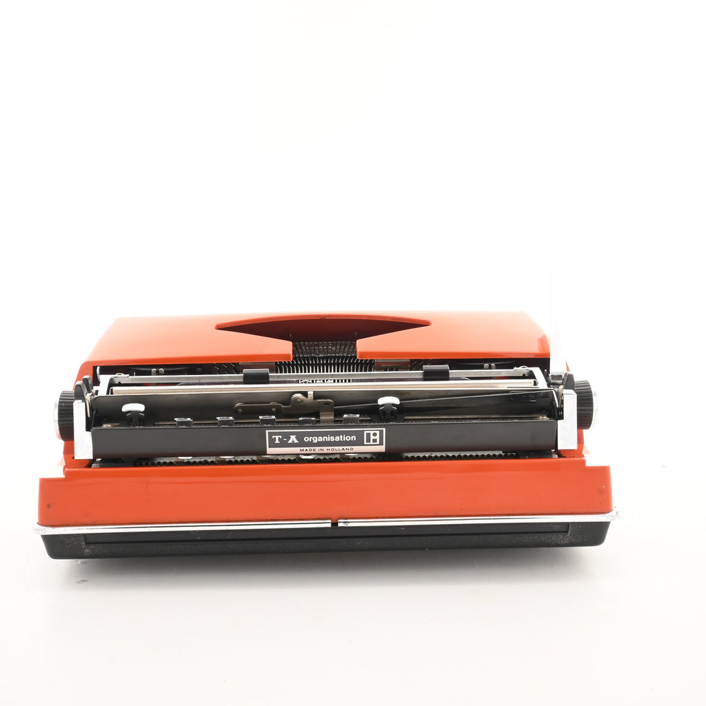Adler Contessa Deluxe Typewriter – Mr & Mrs Vintage Typewriters ltd