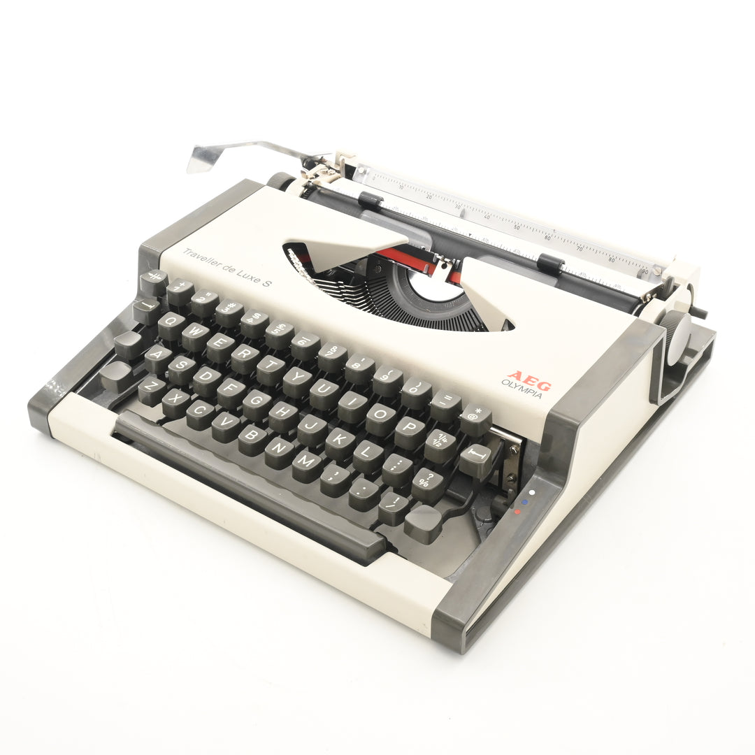 Olympia Traveller De luxe S Typewriter | New Ribbon | UK & WORLDWIDE