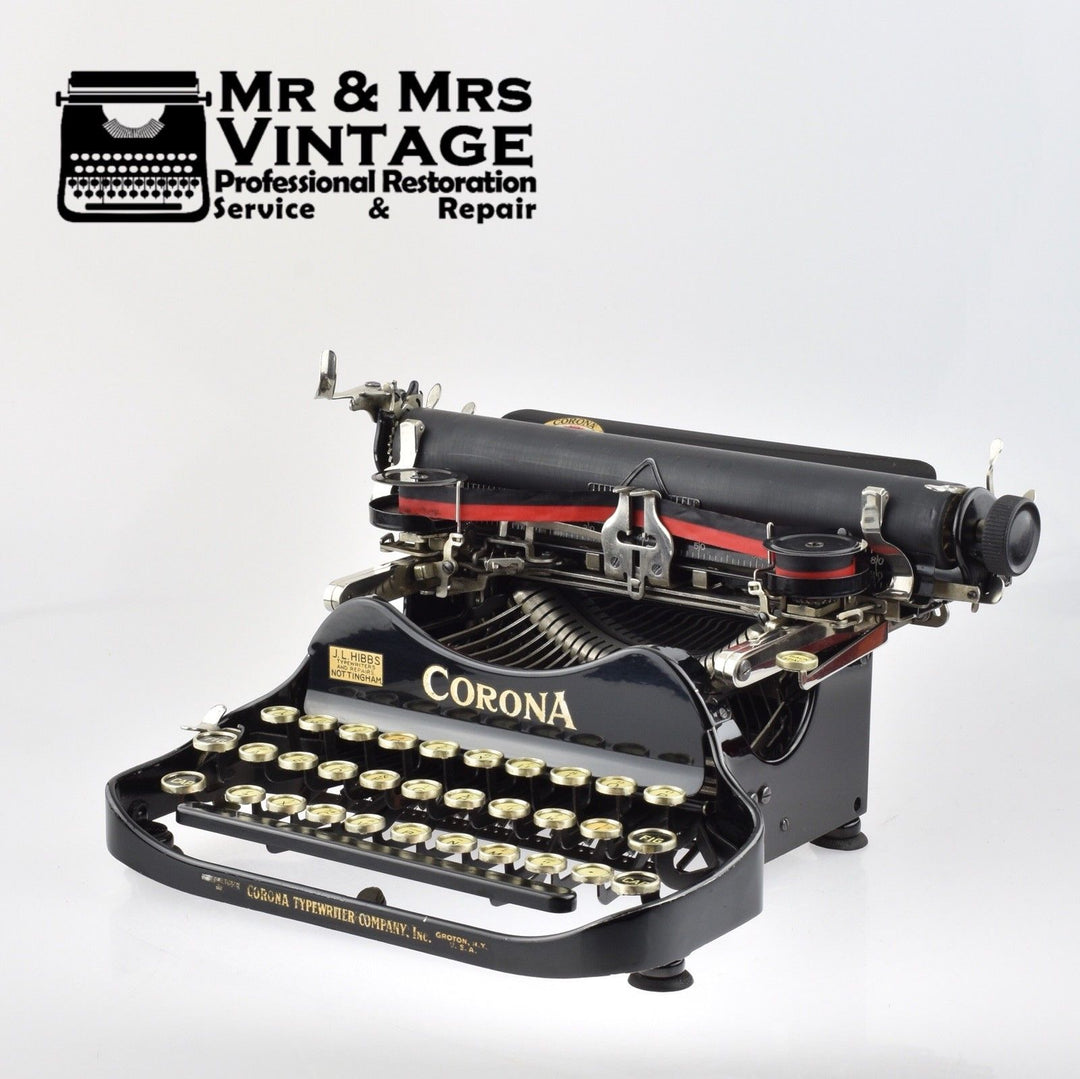 Corona 3 Typewriter Company - Folding Typewriter from 1923