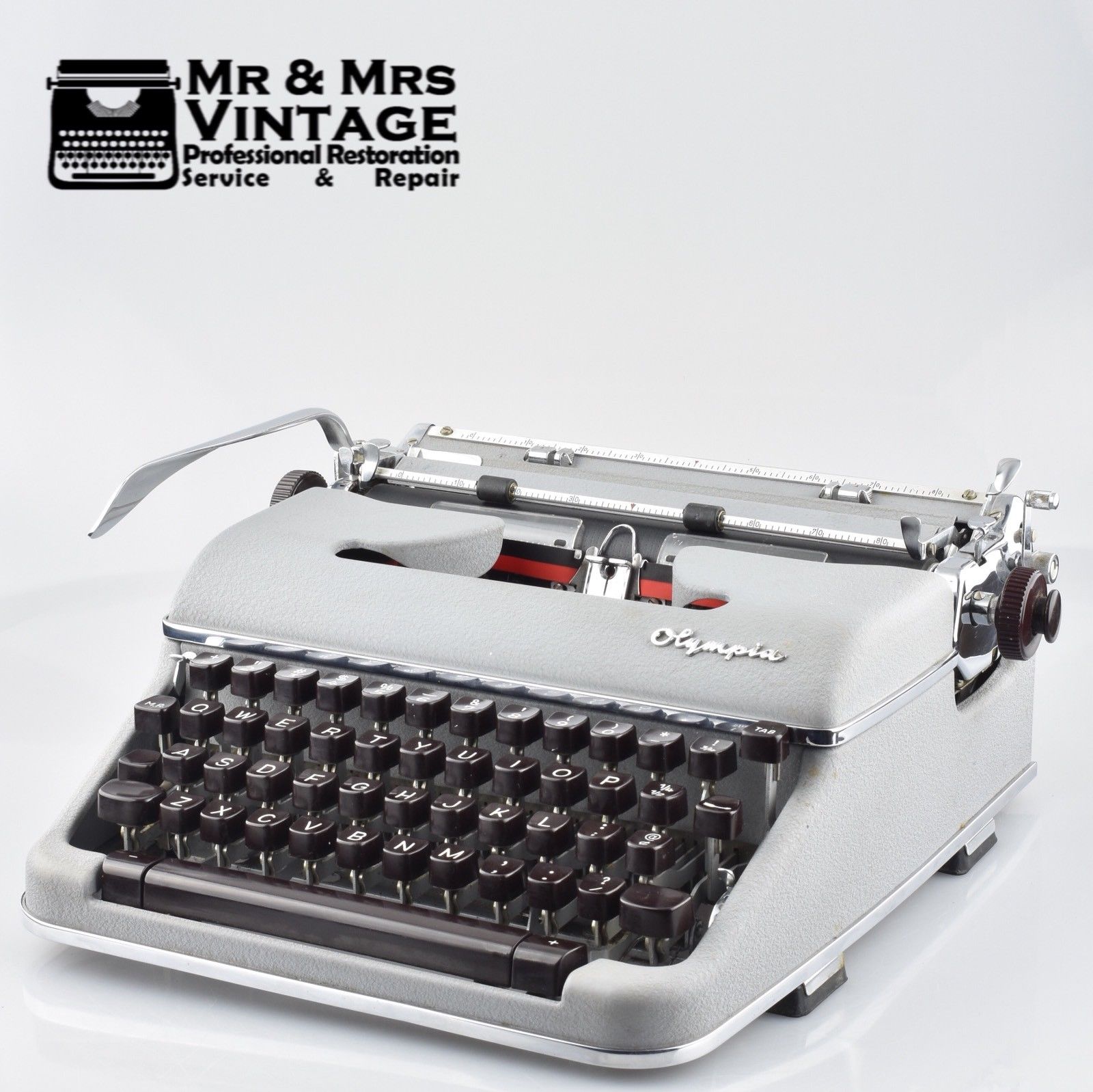 Olympia SM3 or SM4: Vintage Manual Typewriter with Case, Guarantee,  Lifetime Tradein Policy — Classic Typewriter Co.