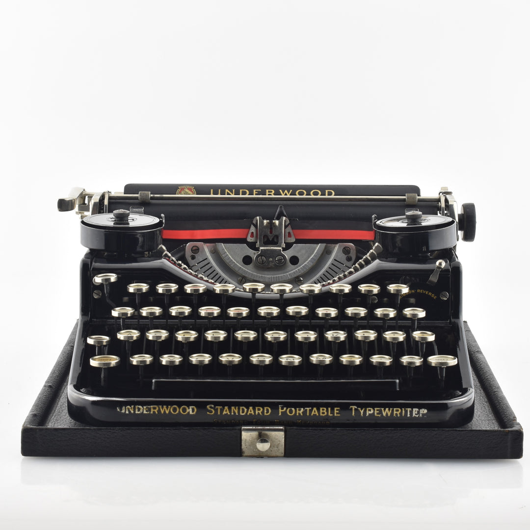 Underwood Standard Portable 4 Bank Typewriter – Mr & Mrs Vintage  Typewriters ltd