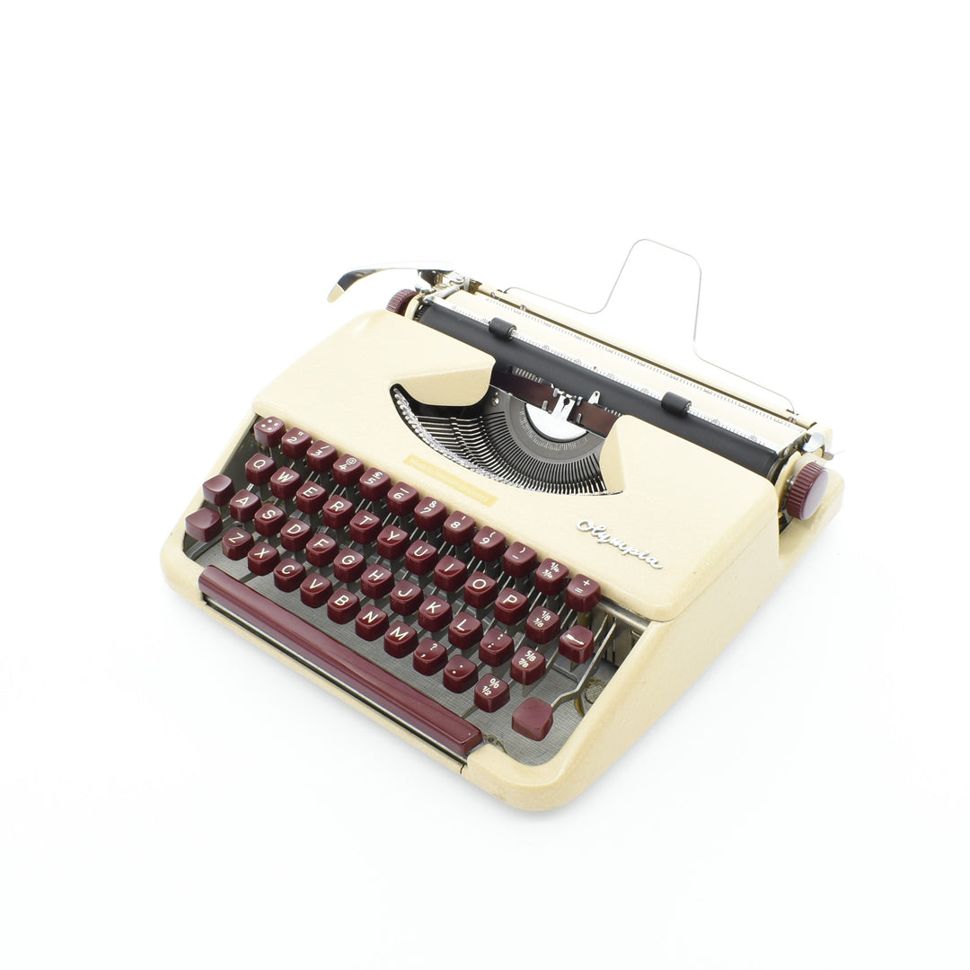 Olympia Splendid 33 Typewriter | Marble finish | New Ribbon | Portable