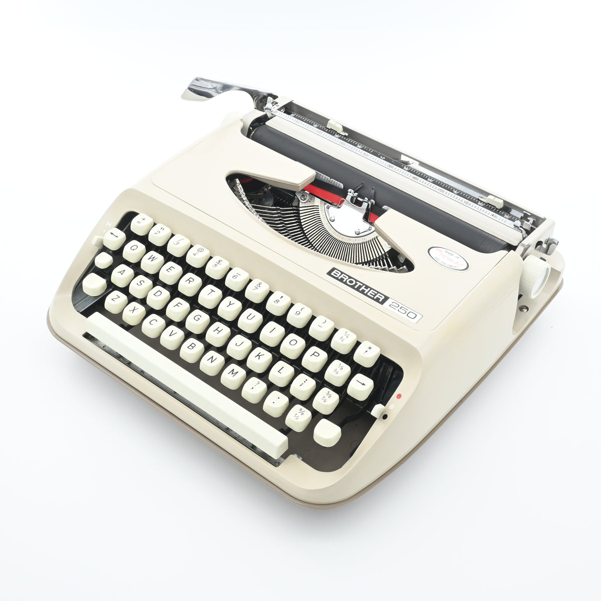 Brother 210 De luxe Typewriter | White Colour | Elite | FREE UK POSTAGE ...